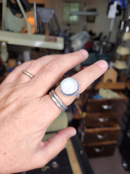 Moonstone ring in sterling silver